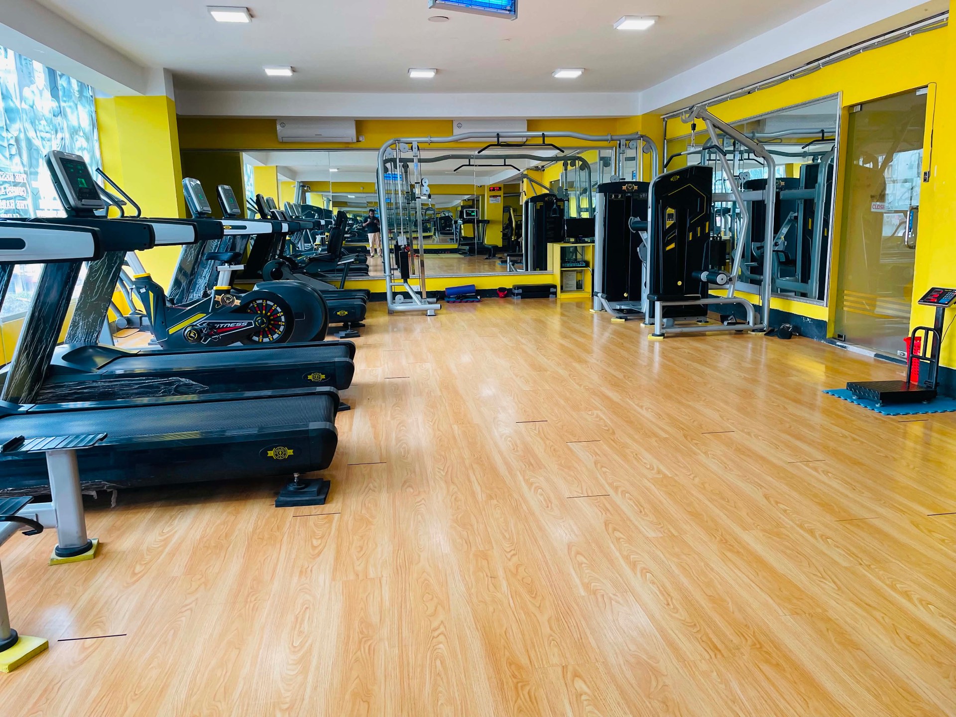 Golden Gym Uttara — Main Training Floor
